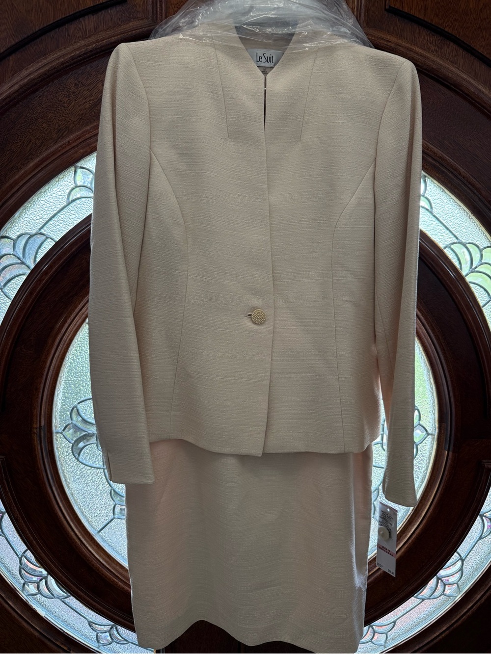 Le Suit Light Gold Tailored One-Button Blazer with Matching Skirt